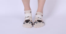 Load image into Gallery viewer, Women&#39;s Knit Pug Ankle Socks